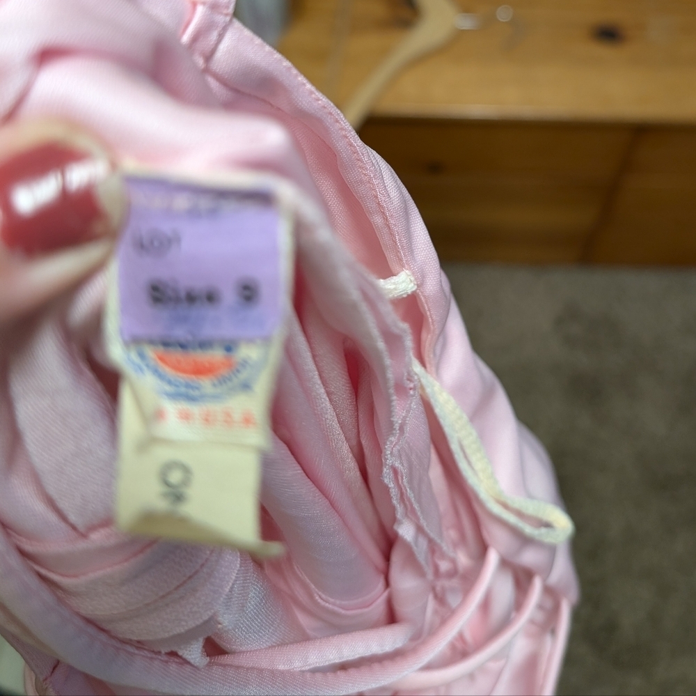 Elegant Pink Maxi Dress - Picture 3 of 7